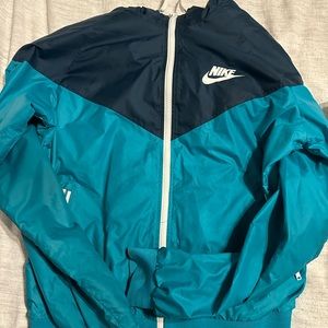 nike windbreaker